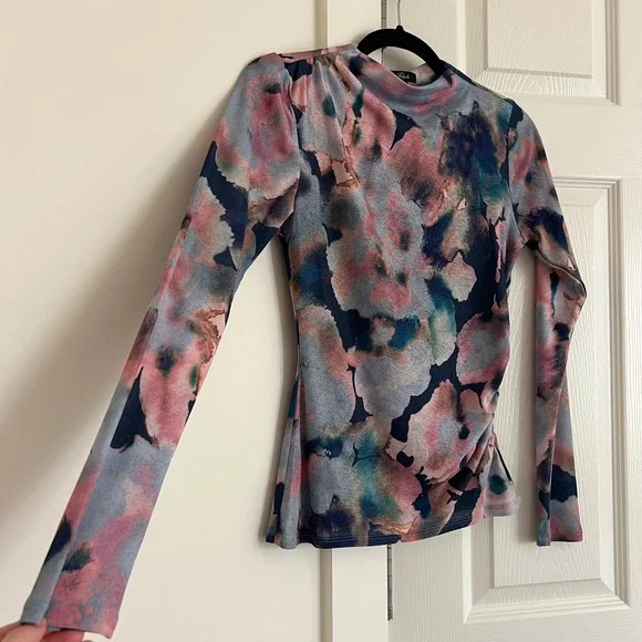 Rails Joelle Top Mock Neck Ruched Mesh Long Sleeve Top Medium Revolve - Picture 4 of 8